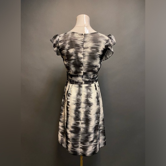 BNWT MAC & JAC black and white short sleeve dress - Picture 3 of 3